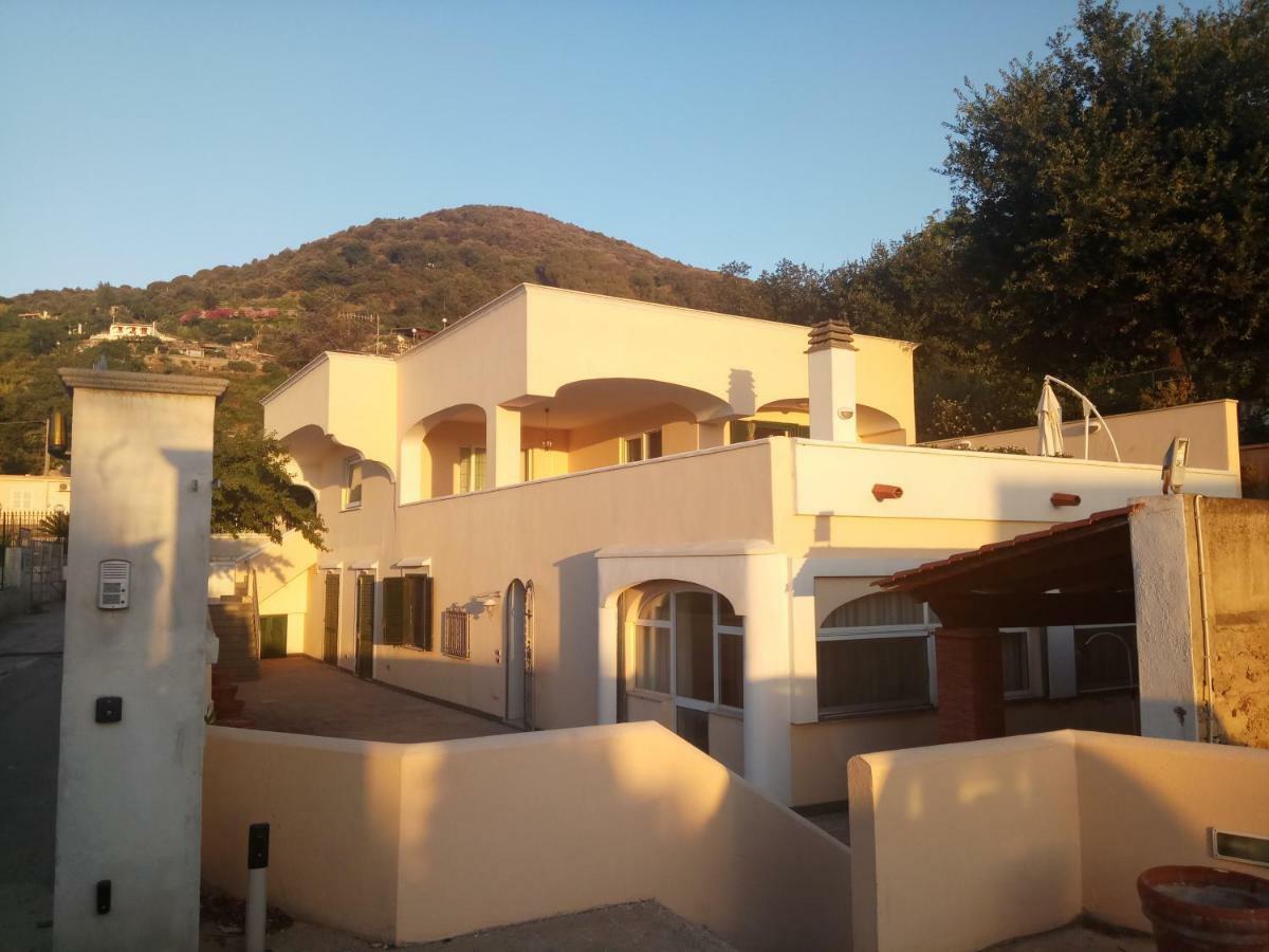Villa Pithecusa อีสเกีย ภายนอก รูปภาพ